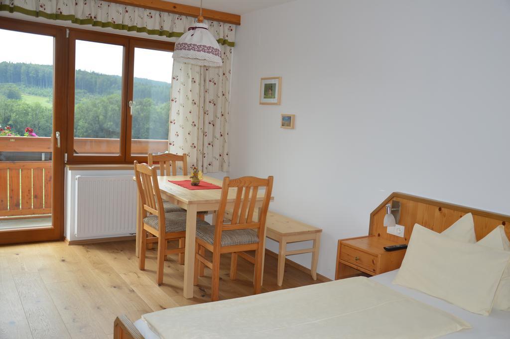 Appartement Biobauernhof Wolf-Hof à Pressbaum Chambre photo